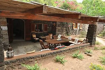 Relais Euterpini * San Michele (Pantelleria)