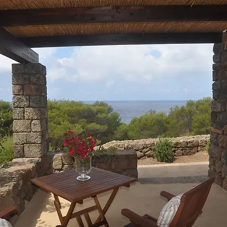 Relais Euterpini * San Michele (Pantelleria)